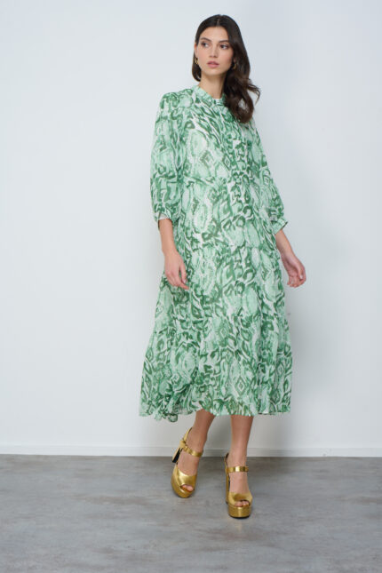 שמלה מתרחבת עשויה שיפון מודפס בגווני ירוק